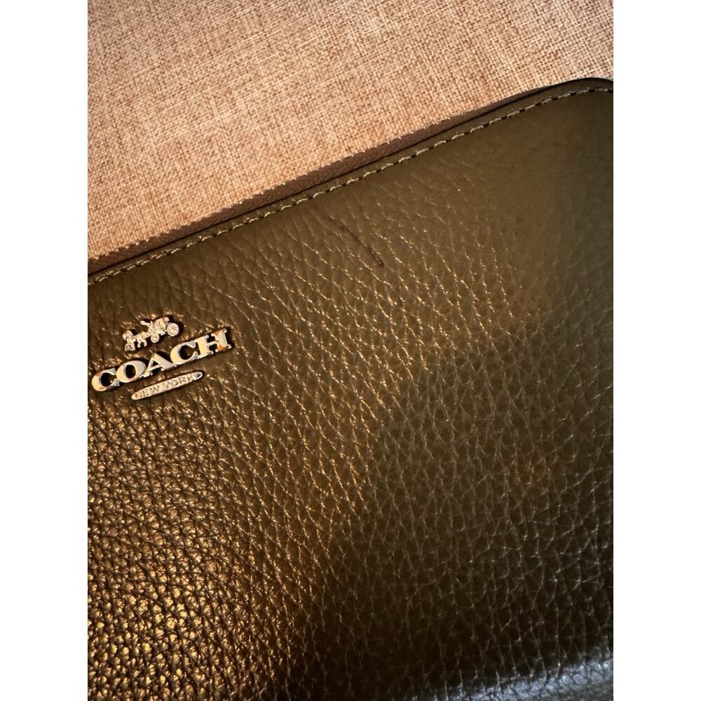 Coach C4451 Pebbled Leather Long Zip Around Wallet Clutch Forrest Green - Picture 7 of 13